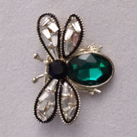 New Vintage Style Insect Brooch - Picture 2 of 10